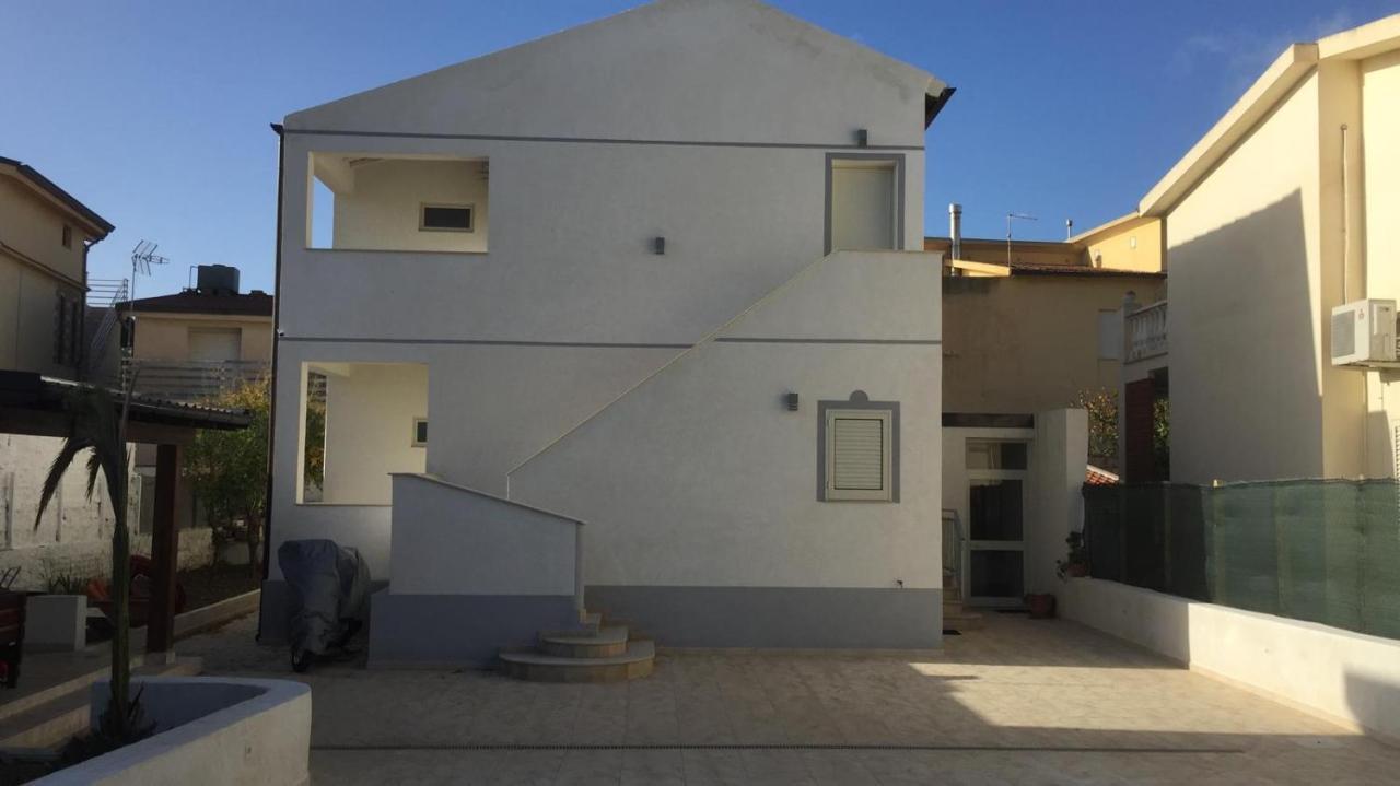B&B Villa Arena Zingarello Bagian luar foto
