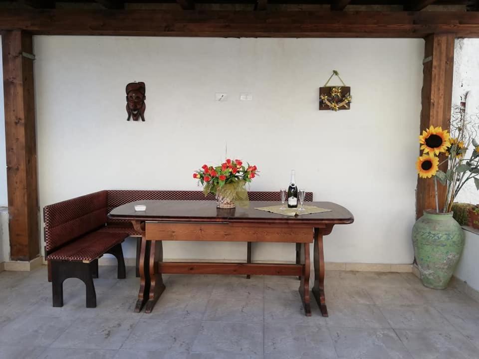 B&B Villa Arena Zingarello Bagian luar foto