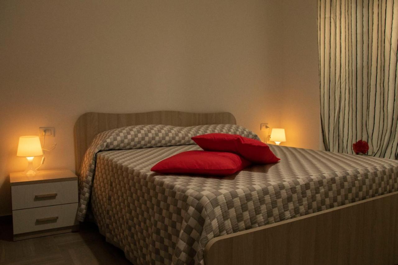 B&B Villa Arena Zingarello Bagian luar foto