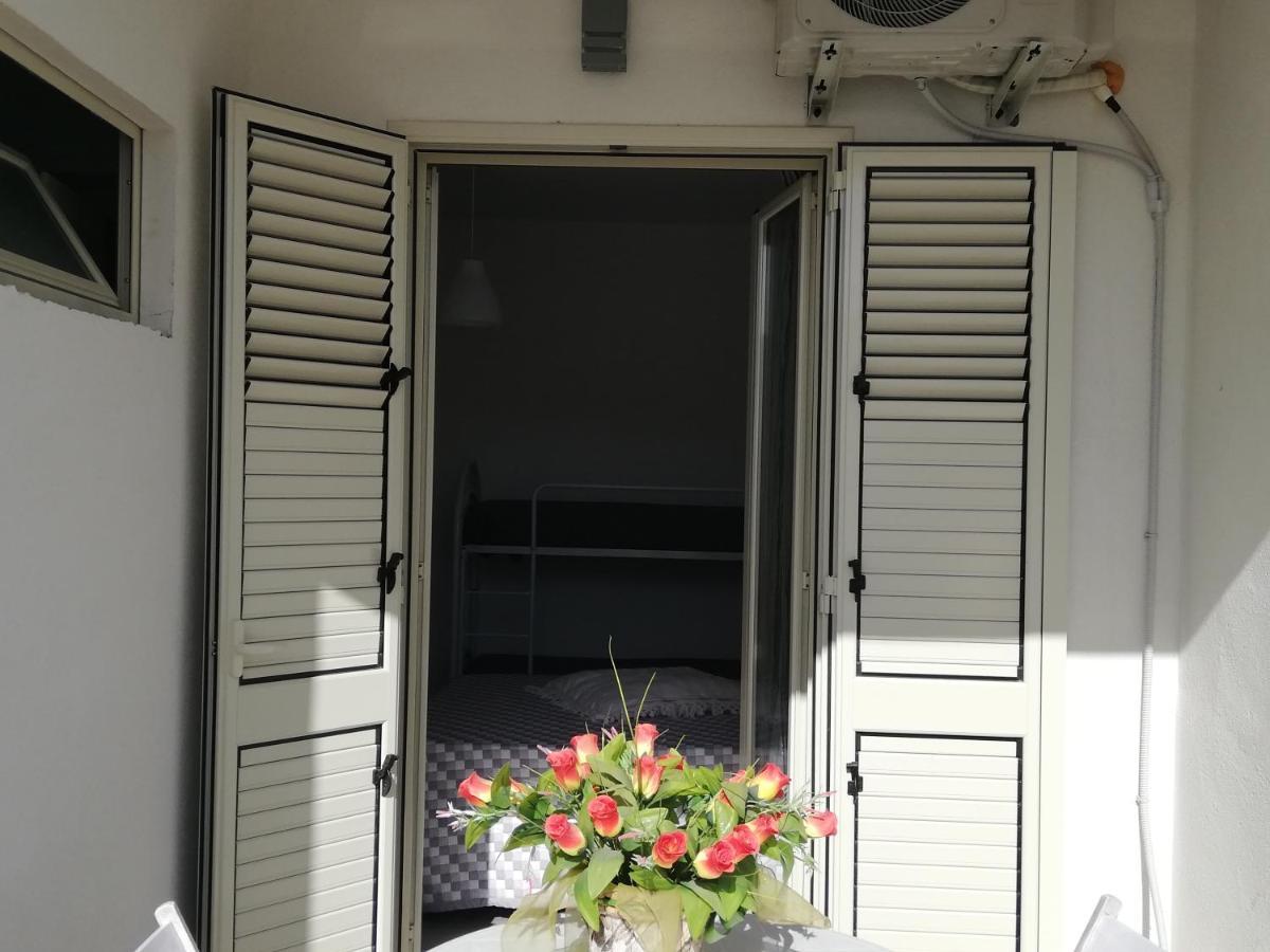 B&B Villa Arena Zingarello Bagian luar foto